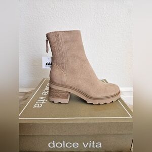 Dolce Vita Women's Beige Heeled Boots